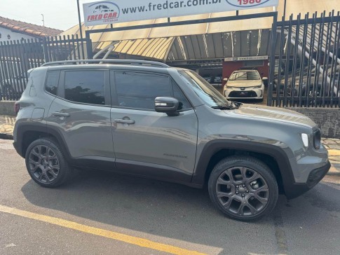 Jeep Renegade S 4x4 T270 Flex Cinza 2022