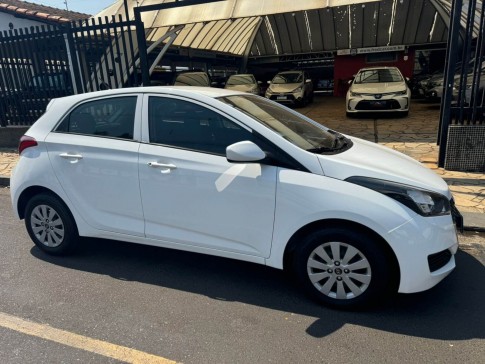 Hyundai HB20 1.0 Unique Branco 2019 Flex